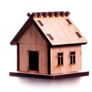 Maqueta de casita de madera. Agente inmobiliario en Zaragoza